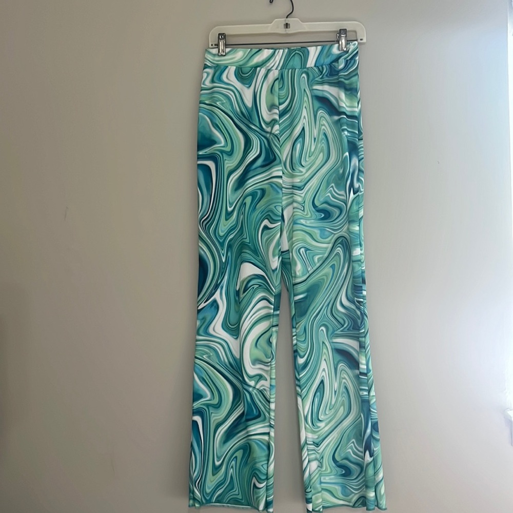 Trippy green print pants (stretchy)